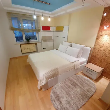 Vip Rozochka Apartment *
